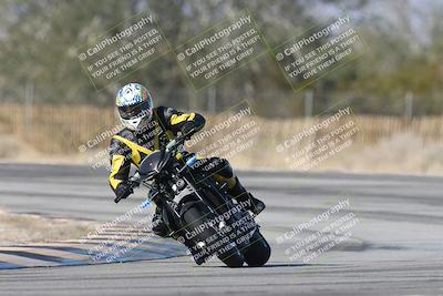 media/Dec-01-2025-Moto Forza (Mon) [[2daa91e15f]]/3-Beginner Group/Session 3 (Turn 3)/